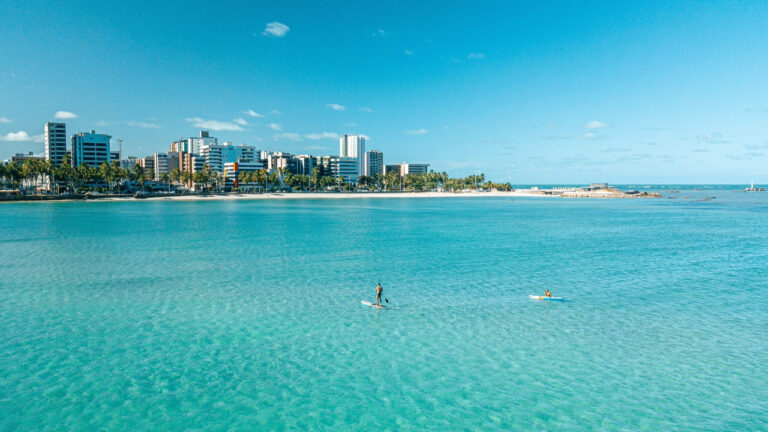 O que Ninguém Te Conta Sobre Viajar para a Praia – Evite Esses Erros!